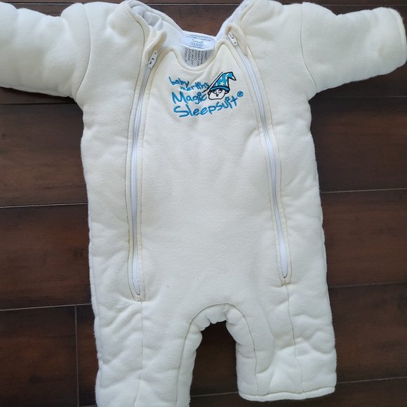 Baby merlin magic sleep suit  small - Picture 1 of 8